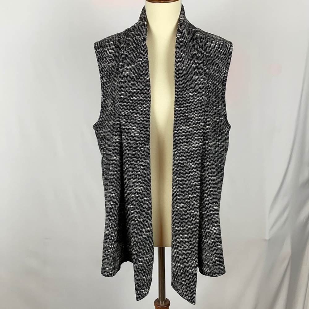 Van Heusen Black and White Open Front Sleeveless Knit Vest - Size Large
